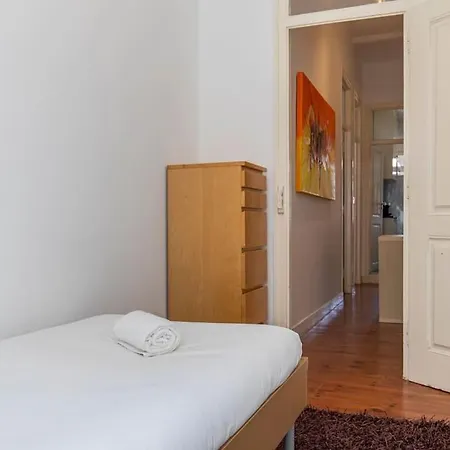 Apartment Typical 2bdr Lisbon
